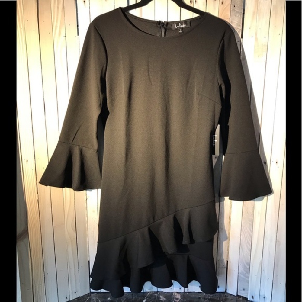 Lulu’s NWT black bell sleeve dress